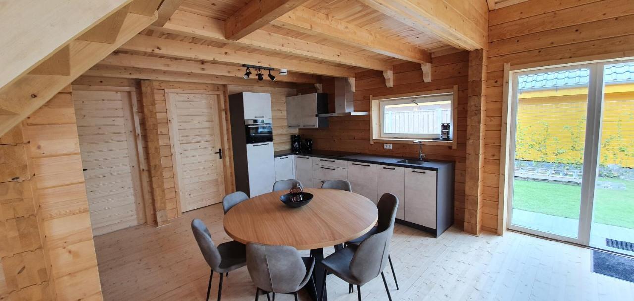 Luxe Chalets In Zeeland Aan De Kust ซินท์ อันนาลอนด์ ภายนอก รูปภาพ